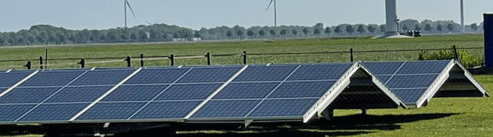 Zonnepanelen weiland